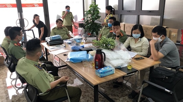 Hà Nội: Tạm giữ 24.000 chiếc găng tay cùng 142 kg găng tay cao su không rõ nguồn gốc