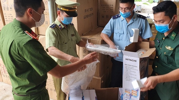 Lạng Sơn: Tạm giữ gần 1.900 sản phẩm hàng hóa có dấu hiệu giả mạo nhãn hiệu