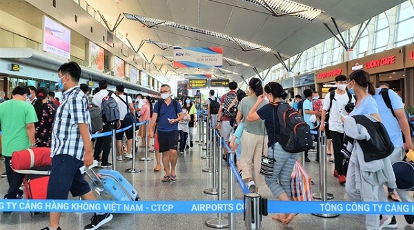 Lên phương án vận chuyển gần 1.700 du khách rời Đà Nẵng