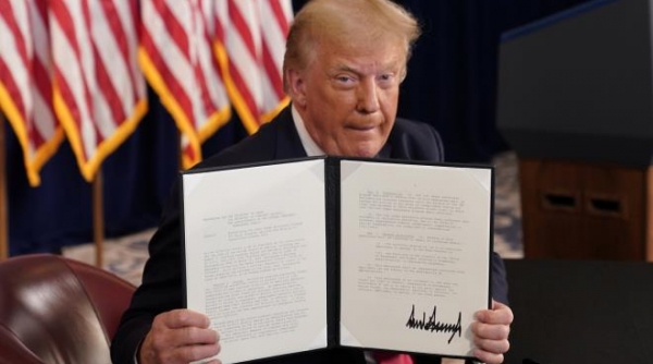 Tổng thống Mỹ ký sắc lệnh mở rộng gói hỗ trợ thất nghiệp cho người Mỹ