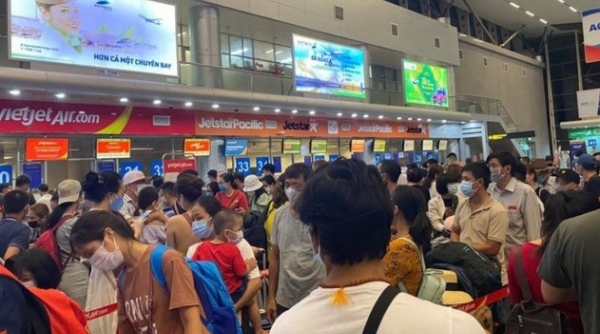 Hơn 200 người bị kẹt ở Đà Nẵng đã về đến Hà Nội