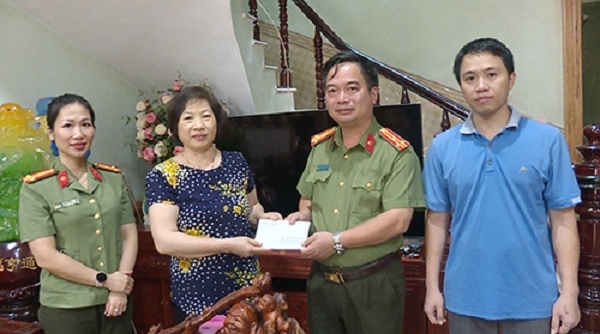 Công an tỉnh Phú Thọ tri ân các gia đình chính sách