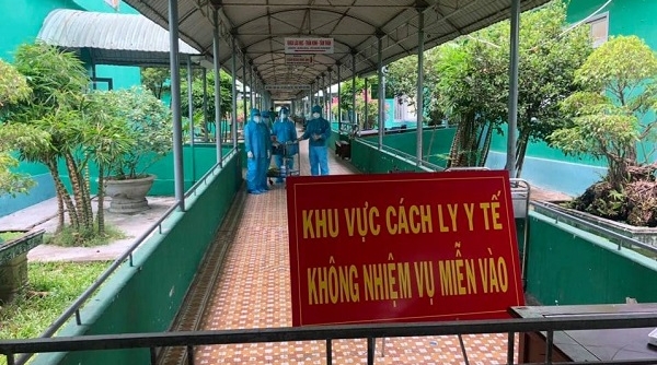 Thêm 12 ca mắc mới, Việt Nam có 976 ca mắc COVID-19