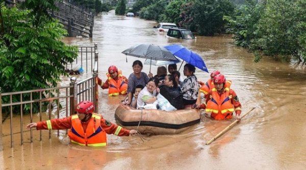 60.000 người phải di dời khẩn cấp do mưa lũ tại Tứ Xuyên (Trung Quốc)