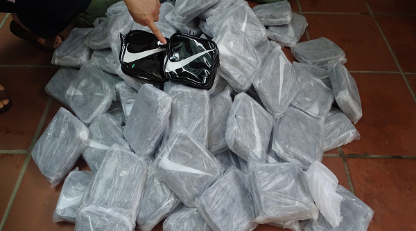 Quảng Ninh: Phát hiện và thu giữ 90 chiếc túi xách không rõ nguồn gốc