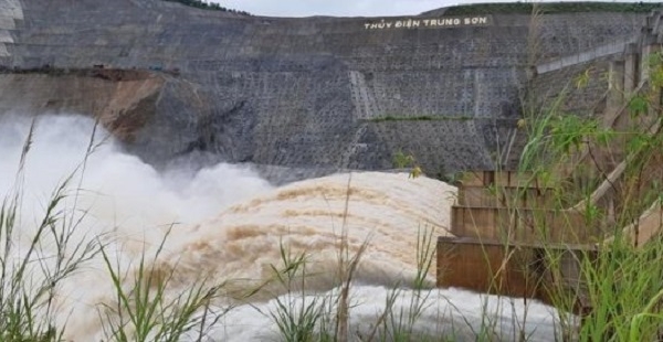 Thanh Hóa: Thủy điện Trung Sơn xả lũ với lưu lượng từ 800 đến 1.800 m3/s