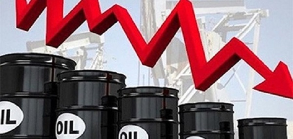 Giá xăng dầu ngày 27/8: Giảm trở lại do nhu cầu tiêu thụ thấp
