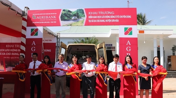 Agribank Phú Yên khai trương Điểm giao dịch lưu động bằng ô tô chuyên dùng