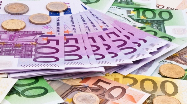 Tỷ giá ngoại tệ ngày 2/9: Đồng USD chưa dứt đà giảm, đồng euro tăng vọt