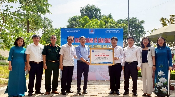 PV GAS tài trợ hơn 2 tỷ đồng xây dựng kè chống sạt lở khu Di tích mộ Bà Hoàng Thị Loan