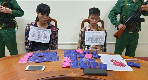 Biên phòng Nghệ An bắt giữ 2 đối tượng tàng trữ 6.000 viên ma túy tổng hợp