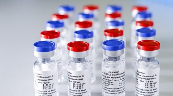 Vaccine COVID-19 của Nga bắt đầu đưa vào lưu hành rộng rãi