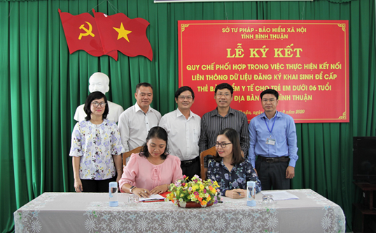 Bình Thuận: Ký kết Quy chế phối hợp cấp thẻ BHYT cho trẻ em dưới 6 tuổi