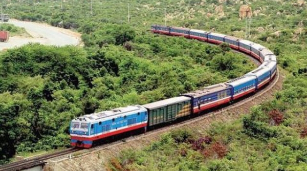 Khôi phục tuyến tàu du lịch đường sắt Hà Nội - Lào Cai