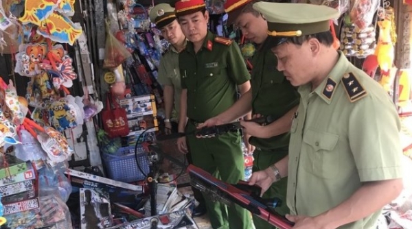 Nghệ An: Thu giữ gần 100 mặt hàng đồ chơi trẻ em nguy hiểm