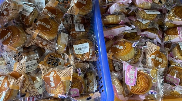Hải Phòng: Tràn lan loại bánh Trung thu mini siêu rẻ, giá 5.000 đồng