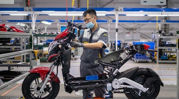 Báo tài chính Mỹ viết về xe máy điện VinFast và tương lai của giao thông xanh Việt Nam