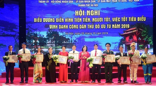 Hà Nội: Tặng thưởng danh hiệu "Công dân Thủ đô ưu tú" năm 2020 cho 10 cá nhân
