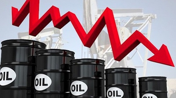 Giá xăng dầu ngày 2/10: Dầu tiếp tục giảm
