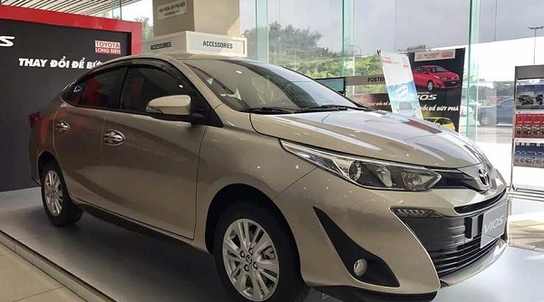 Vua doanh số Toyota Vios bất ngờ giảm giá cả chục triệu đồng
