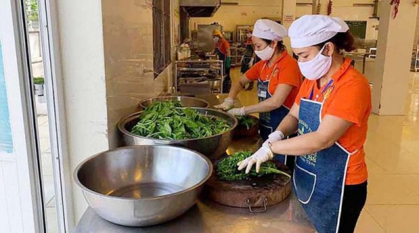 Hà Nội: Đảm bảo chất lượng bữa ăn bán trú cho học sinh