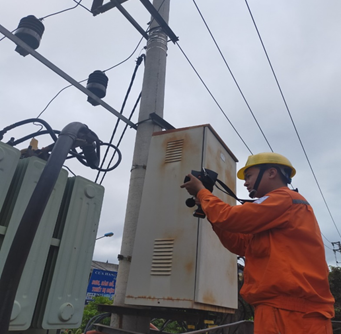 Điện lực Lộc Bình sử dụng hiệu quả camera nhiệt phục vụ công tác quản lý vận hành lưới điện