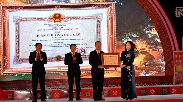 TP. Lạng Sơn vinh dự đón nhận Huân chương Độc lập hạng Nhất