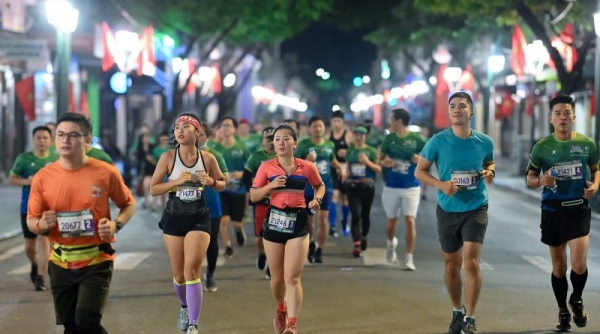 VPBank Hanoi Marathon ASEAN 2020 sôi động với nhiều thành tích ấn tượng