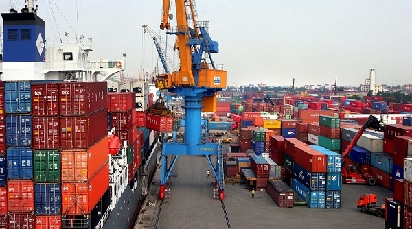 Tổng trị giá xuất nhập khẩu hàng hoá của Việt Nam giảm 1,3% so với tháng trước