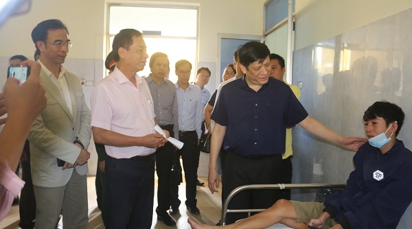 Bộ Y tế cử 7 đoàn công tác vào miền Trung hỗ trợ chống dịch bệnh