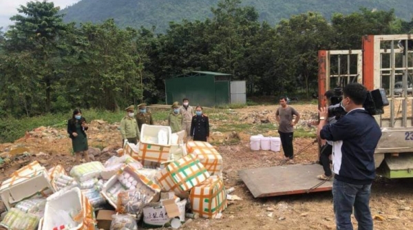 Hà Giang: Tiêu huỷ hơn 2 tấn mì sợi, gia vị thực phẩm