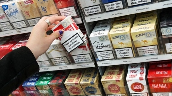 Từ 15/11, bán thuốc lá cho người dưới 18 tuổi sẽ bị xử phạt 5 triệu đồng