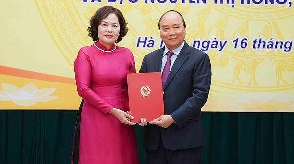 Thủ tướng trao quyết định bổ nhiệm Thống đốc NHNN Việt Nam