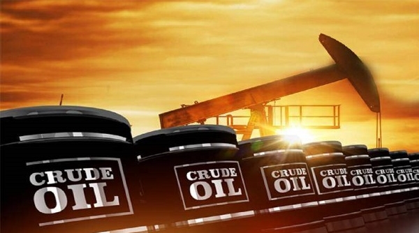 Giá xăng dầu ngày 18/11: Dầu tiếp tục tăng