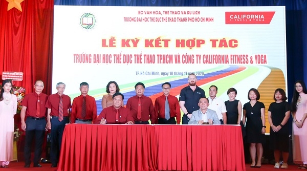 TPHCM: Trường Đại học Thể dục thể thao TP.HCM vừa ký biên bản hợp tác lâu dài với FLG Việt Nam