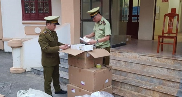 Lạng Sơn: Bắt giữ vụ vận chuyển 800 tuýp thuốc chữa bệnh nhập lậu