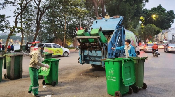 Năm 2021: Hà Nội sẽ giao quận, huyện làm chủ đầu tư đấu thầu vận chuyển rác