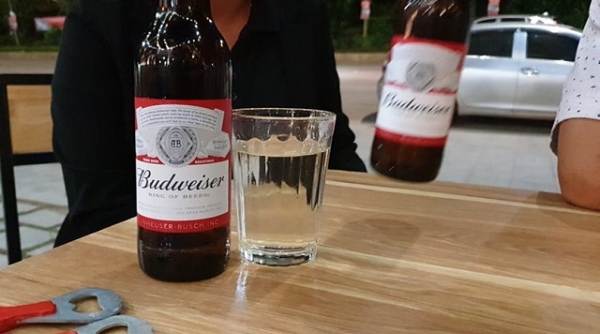 Vĩnh Phúc: Bia Budweiser giả vô tư tiêu thụ trên thị trường
