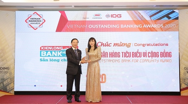Kienlongbank lần đầu tiên được vinh danh “Ngân hàng tiêu biểu vì cộng đồng”