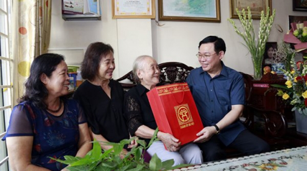 Hà Nội dành trên 371 tỷ đồng để tặng quà cho đối tượng chính sách nhân dịp Tết Nguyên đán Tân Sửu