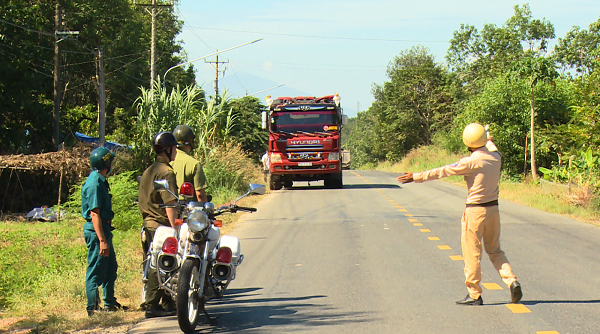 Bình Dương: Huyện Dầu Tiếng xử lý nghiêm vi phạm giao thông vào dịp cuối năm
