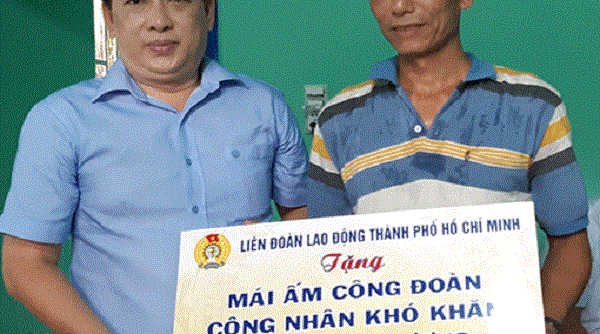 Bình Dương: Trao tặng "Mái ấm công đoàn" tại huyện Dầu Tiếng