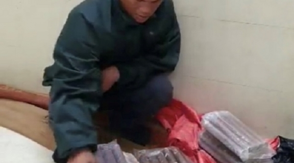 Thanh Hóa: Bắt giữ xe taxi vận chuyển 26 kg thuốc nổ