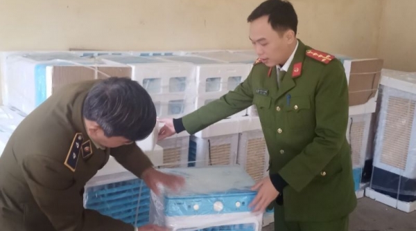 Lào Cai: Tạm giữ hàng chục chiếc quạt điều hòa hơi nước nhập lậu
