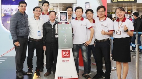 Trường Đại học Duy Tân: Thử nghiệm robot hàng không tại sân bay quốc tế Đà Nẵng