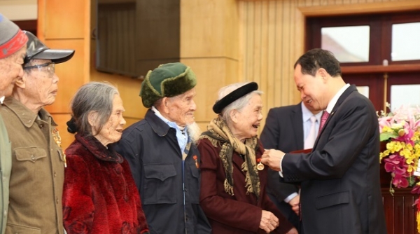 Thanh Hóa: Gặp mặt nhân kỷ niệm 90 năm Ngày thành lập Đảng Cộng sản Việt Nam
