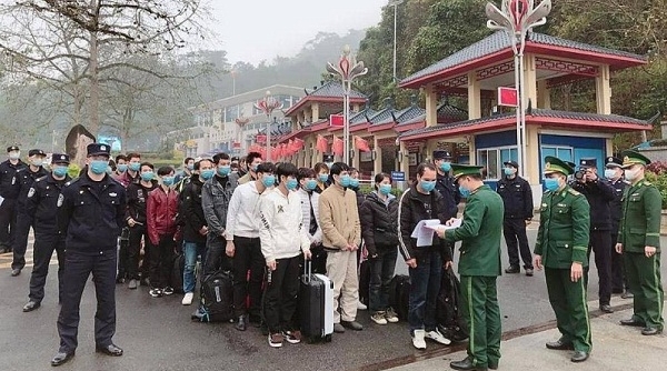 Lạng Sơn: Cách ly 145 người Việt trở về từ Trung Quốc