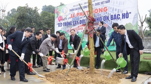 Trường Cao đẳng Công nghệ Y - Dược Việt Nam phát động Tết trồng cây Xuân Canh Tý 2020