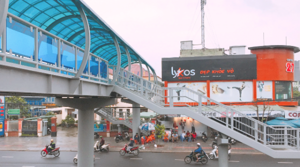 Đà Nẵng: Cầu đi bộ gần 5 tỉ vượt đường Điện Biên Phủ, cuối tháng 2 đưa vào sử dụng