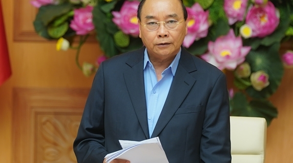 Thủ tướng Nguyễn Xuân Phúc: Không ngồi chờ, không có cơ chế xin cho trong phòng chống Covid-19